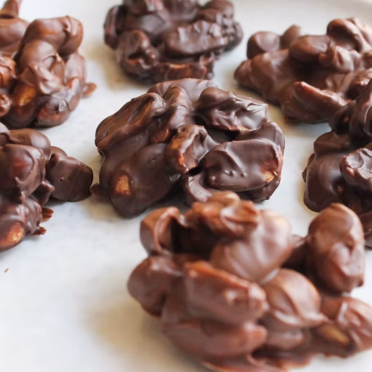 Rochers cacahuètes au chocolat