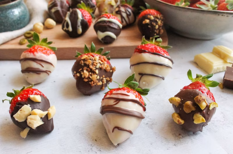 Fraises enrobées au chocolat : la recette facile, rapide et ultra gourmande