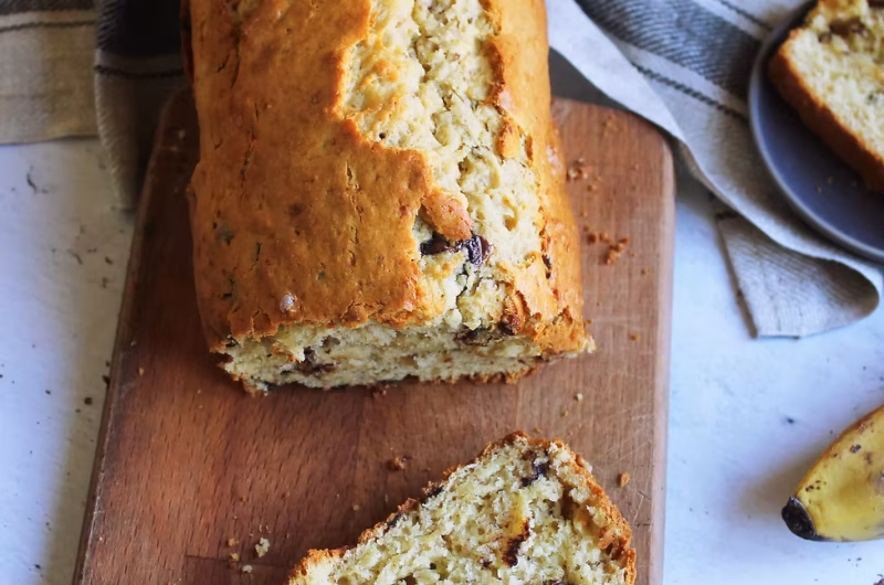 Banana bread aux pépites de chocolat – Ma recette préférée facile et ultra moelleuse 🍌🍫