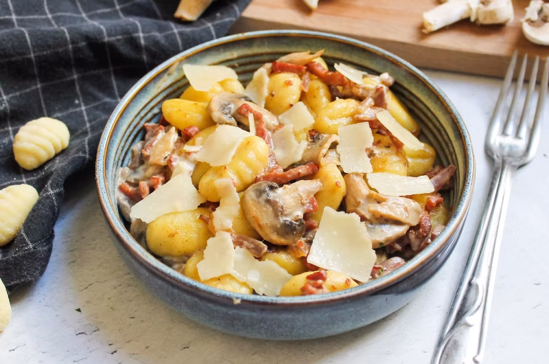 Gnocchis façon carbonara 🥓🍄🥔