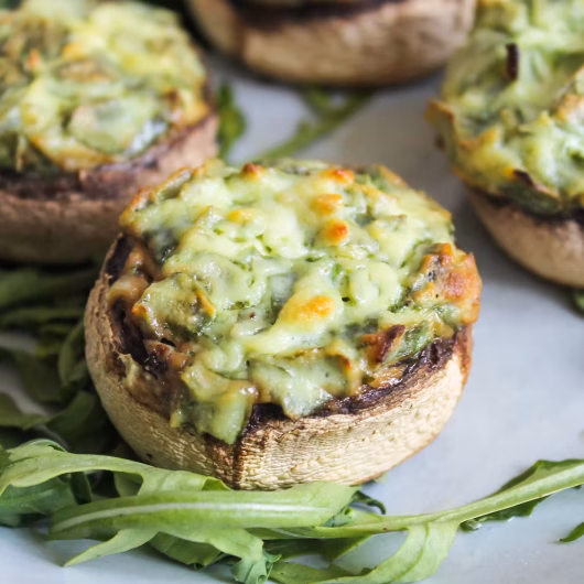 Champignons farcis ricotta et épinards