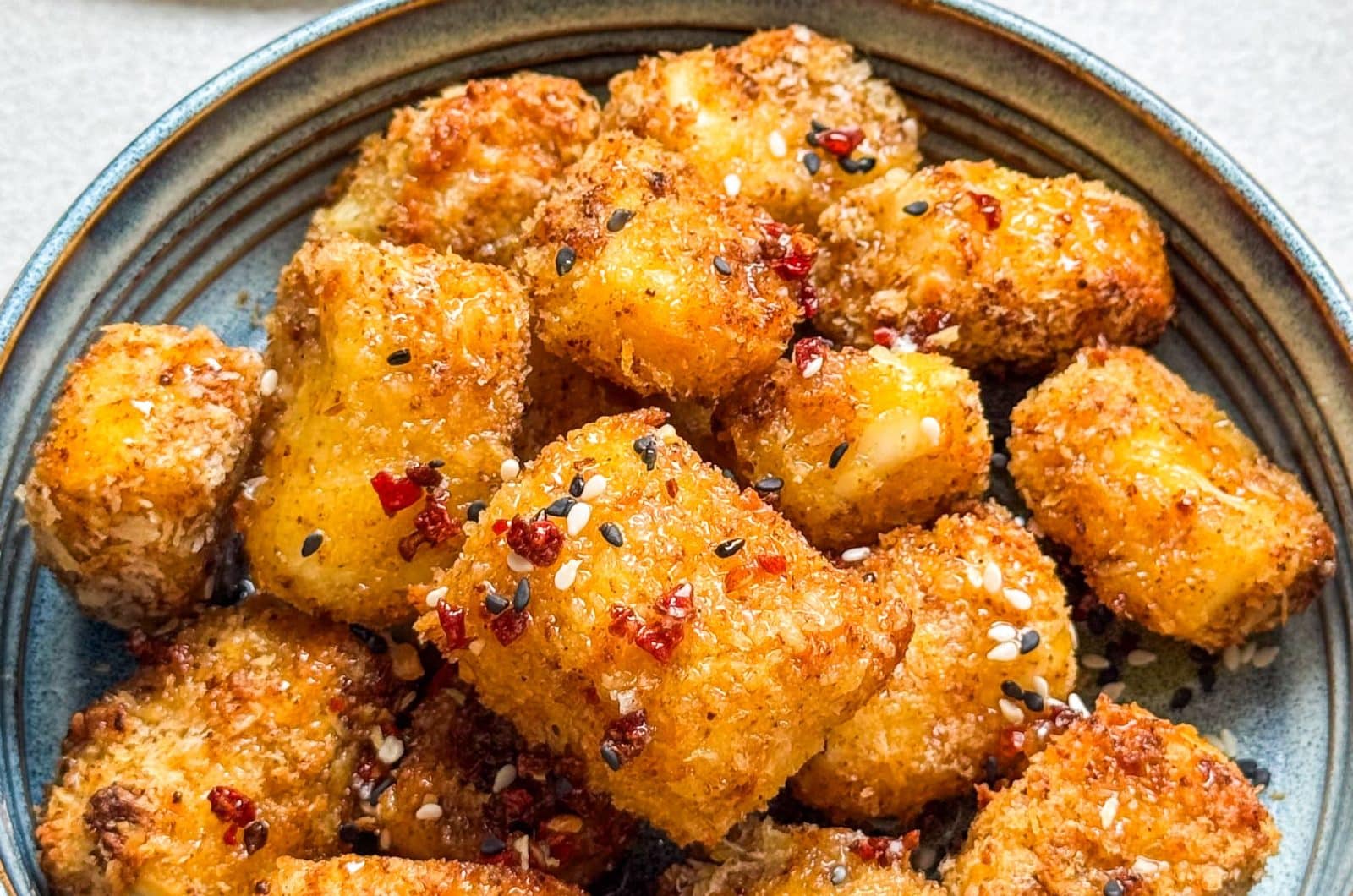 Bouchées de halloumi croustillantes au Airfryer ou au four