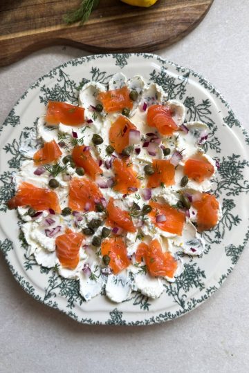 Tartinade saumon fumé et fromage frais avec aneth et câpres