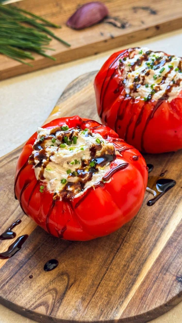 Tomates farcies froides au thon et fromage frais